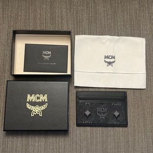 NWT MCM Black/Charcoal Casecard